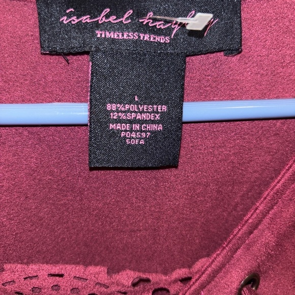 ISABEL HAYLEY BRAND MAROON TOP 3/4” SLEEVE LACE UP TIE IN FRONT LACE LIKE CUTOUT - Picture 8 of 12
